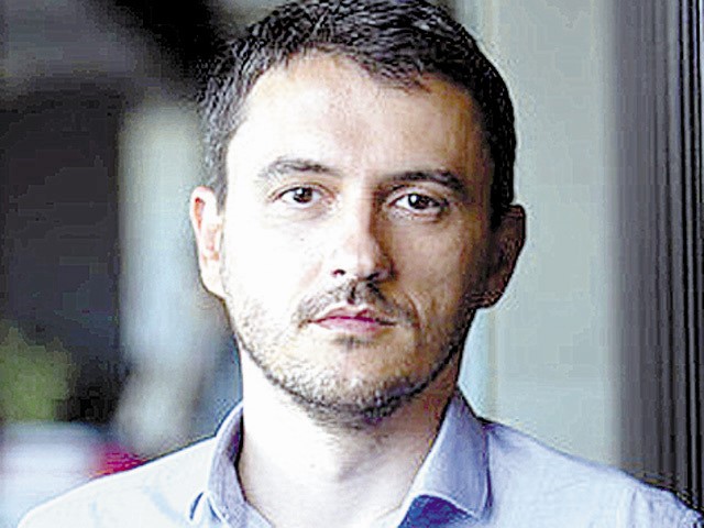 Ringier România devine singurul acţionar al platformei imobiliare.ro şi numeşte un nou CEO, Dan Puică, fost la Bestjobs şi OLX. Tranzacţia vine la patru ani de la preluarea a 87% dintre acţiuni de către Ringier