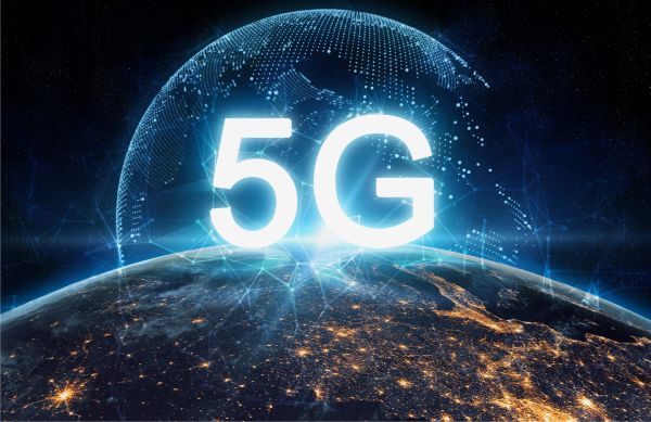 REGLEMENTAREA LEGISLATIVĂ A TEHNOLOGIEI 5G ÎNCINGE SPIRITELE Criterii politice versus criterii tehnice, în bătălia pentru tehnologia viitorului