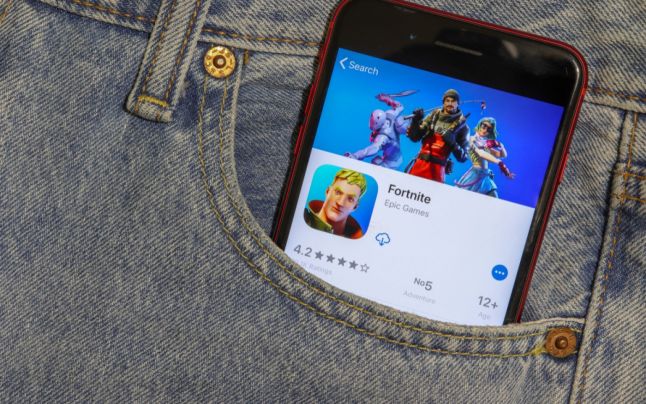 Prima rundă legală a bătăliei dintre Epic şi Apple: Epic câştigă, dar Fortnite rămâne indisponibil pe iOS