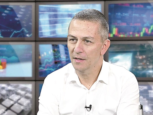 Surse: Naspers ar fi angajat Goldman Sachs pentru a găsi un cumpărător pentru grupul eMAG, liderul e-commerce din România, cu o puternică prezenţă în regiune. eMAG neagă: „E o speculaţie“ Surse: Naspers ar fi angajat Goldman Sachs pentru a găsi un cumpărător pentru grupul eMAG, liderul e-commerce din România, cu o puternică prezenţă în regiune. eMAG neagă: „E o speculaţie“