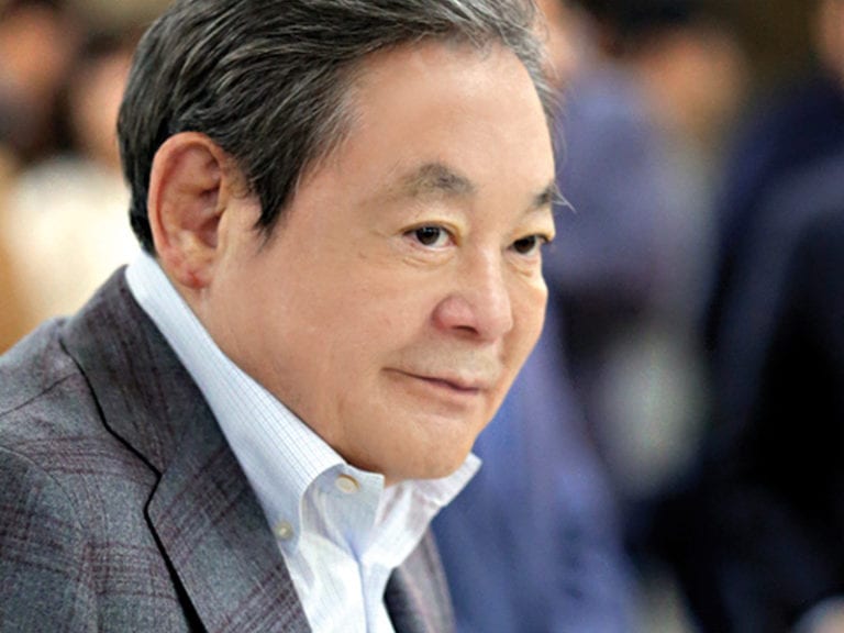 Preşedintele grupului Samsung a murit. Cine a fost Lee Kun-Hee, unul dintre cei mai bogaţi oameni ai lumii