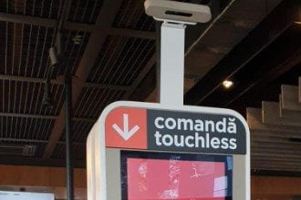 Premieră globală: KFC România introduce un sistem touchless de comandă