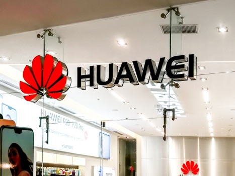 Huawei construiește o fabrică în Shanghai. Ce va produce?