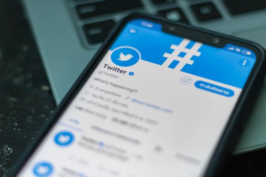 Twitter a angajat un nou director pentru securitate – un hacker celebru