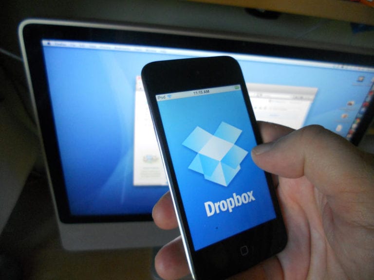 Dropbox concediază 11% din personal