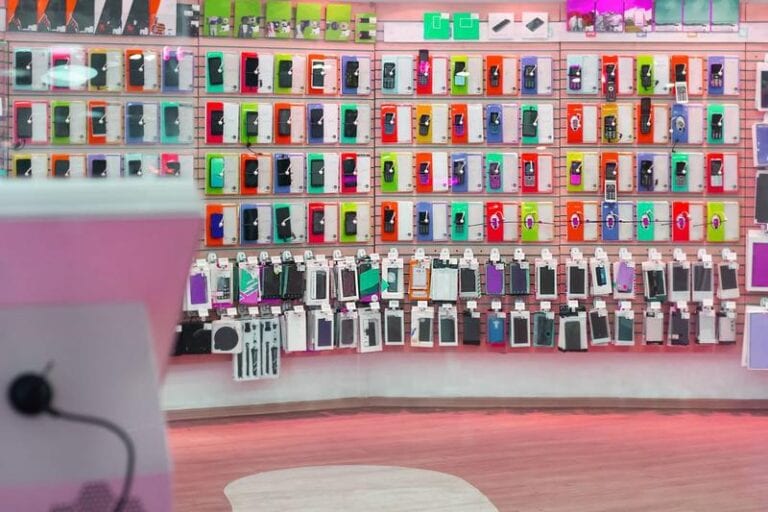 Apple a avut un trimestru fenomenal, cu 90 de milioane de telefoane vândute, Huawei a înregistrat scădere record. Cum arată top 5 mondial pentru smartphone-uri