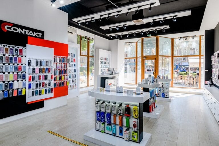 Contakt: De Valentine`s Day, vânzările de accesorii pentru telefoane cresc cu 25%