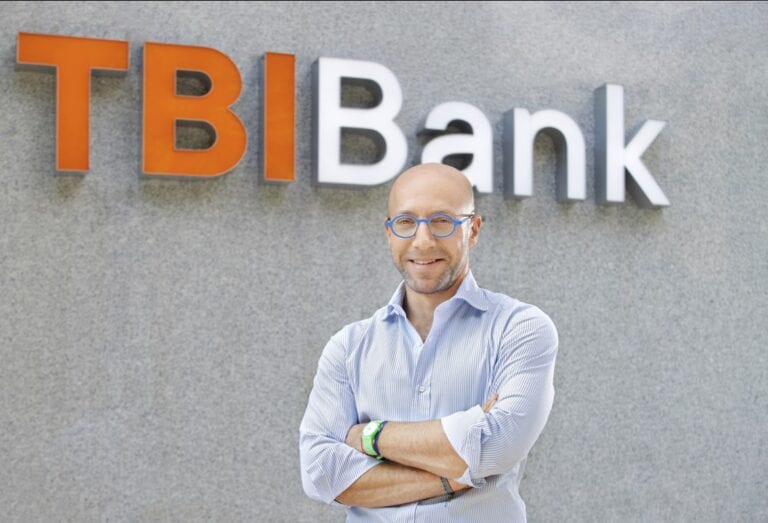 TBI Bank reduce timpul de înregistrare a clienților noi cu 67%, cu un nou model de verificare a identităţii