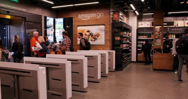 Amazon a deschis la Londra un supermarket „fără contact” şi fără case de marcat