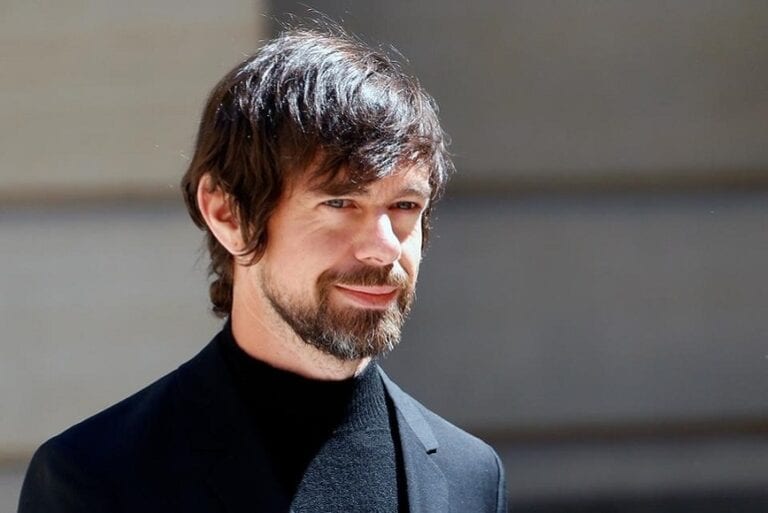 Șeful Twitter, Jack Dorsey, a vândut primul său tweet pentru peste 2,9 milioane de dolari