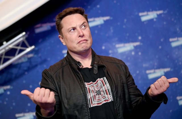 Elon Musk anunță că mașinile Tesla pot fi cumpărate cu Bitcoin