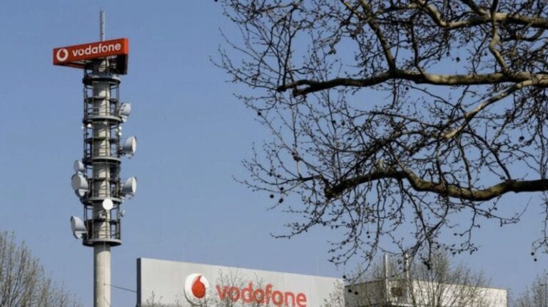 Vodafone vrea să obţină 2,8 miliarde de euro în urma listării diviziei sale de turnuri