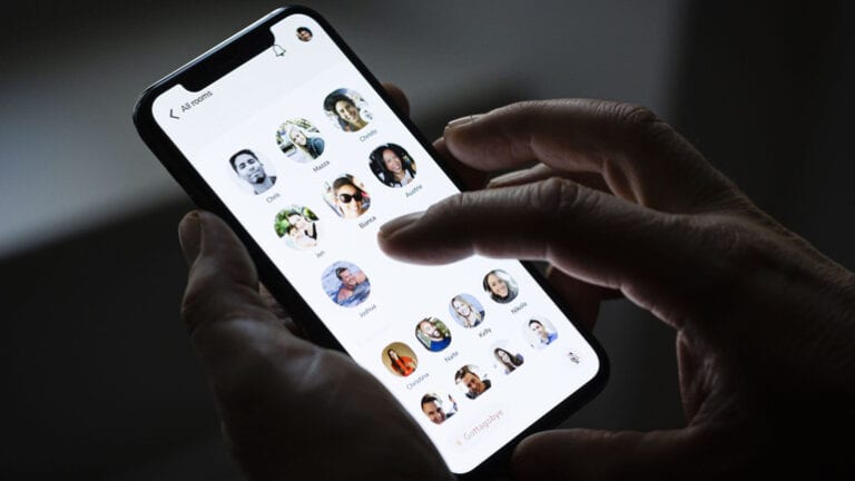 Datele a 1,3 milioane de utilizatori Clubhouse, expuse online, la scurt timp după Facebook și LinkedIn