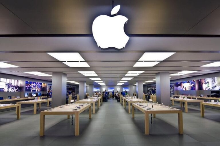 Profitul Apple s-a dublat în primele trei luni, depășind 23 miliarde dolari