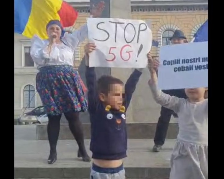 Senatoarea Șoșoaca, vedeta protestului de la Cluj Napoca: „Stop 5G! Până la finalul anului vor să dezintegreze România”