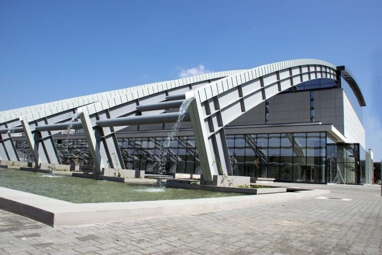 Laserul de la Măgurele, exclus din proiectul paneuropean de cercetare Extreme Light Infrastructure (ELI) la aproape un an de când a fost declarat de Guvern obiectiv special de interes naţional / Explicaţiile ministrului Cercetării Laserul de la Măgurele, exclus din proiectul paneuropean de cercetare Extreme Light Infrastructure (ELI) la aproape un an de când a fost declarat de Guvern obiectiv special de interes naţional / Explicaţiile ministrului Cercetării