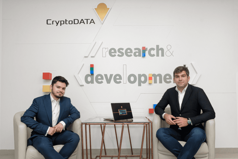 Tranzacție: CryptoDATA Tech preia 50% din compania UniVRse Education
