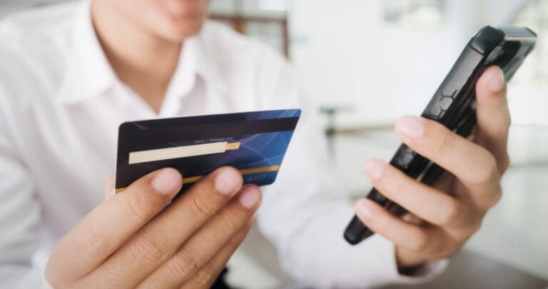 Visa Tap to Phone: cum funcționează și cine a implementat soluția care transformă telefonul în POS