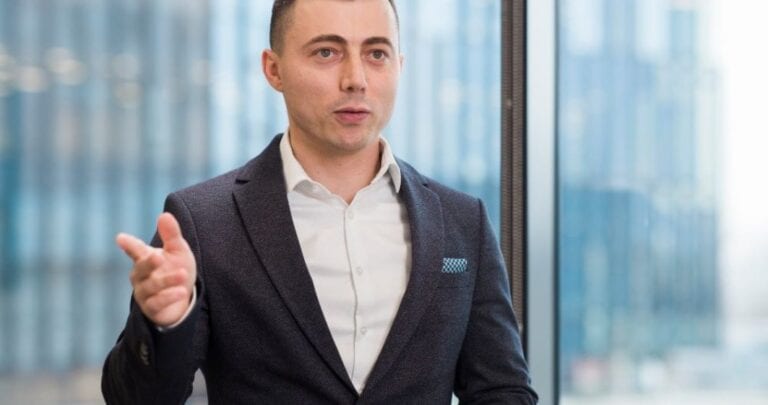 Analiză VTEX România: Provocările retailului la un an de la “izbucnirea” COVID-19. Investițiile în infrastructură digitală, obligatorii