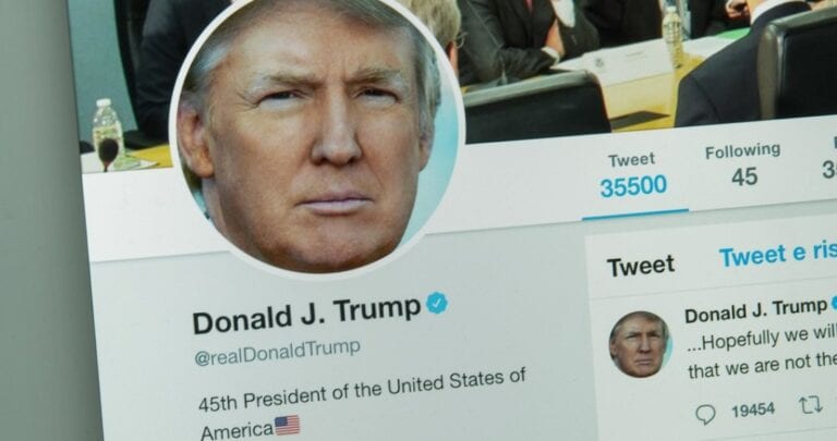 Trump a lansat propriul „Twitter”, o pagină de blog similară platformei de socializare