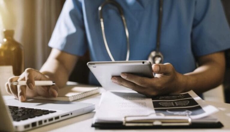 Cum vede Guvernul digitalizarea în Sănătate: un sistem integrat de eHealth și telemedicină cu 400 mil. euro. Ce presupune