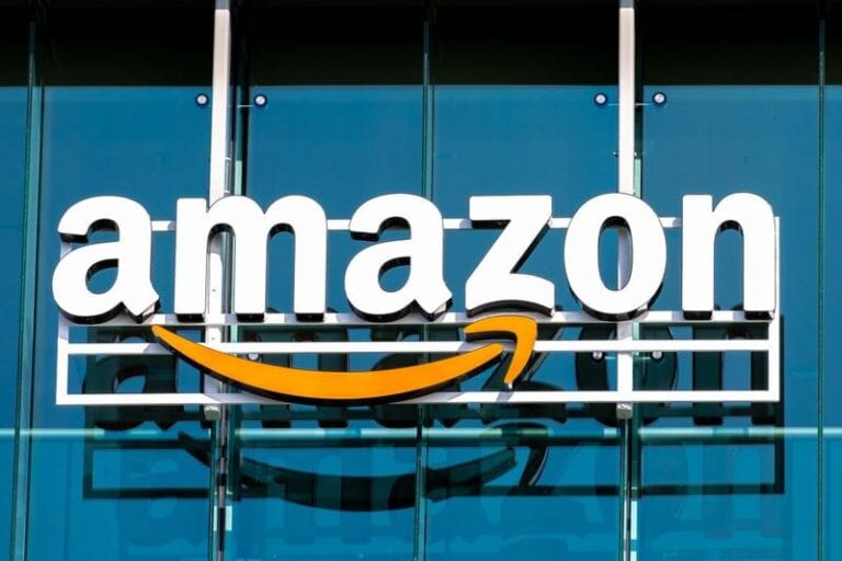 Amazon riscă o amendă de 425 milioane dolari în UE – surse WSJ