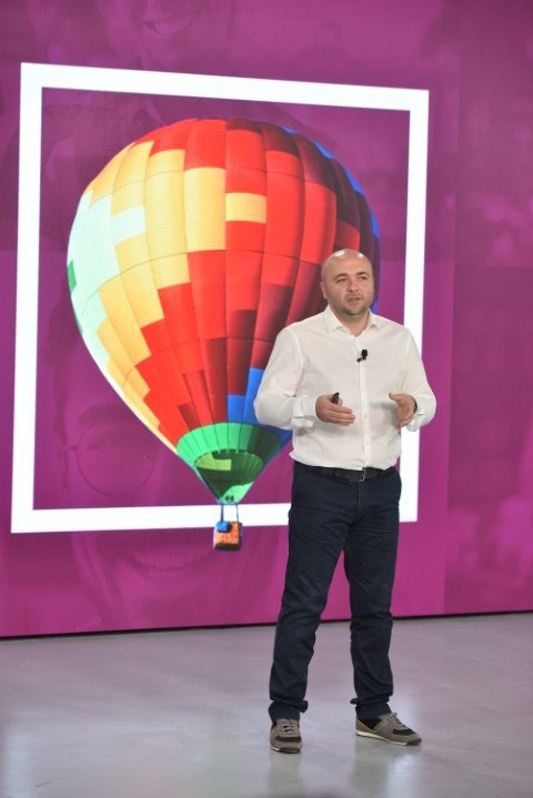 Grupul eMAG, cu activităţi în România, Ungaria şi Bulgaria, a ajuns anul trecut la venituri de 8,93 miliarde de lei în regiune. În România, retailerul a avut venituri de 5,42 miliarde lei, adică 1,1 mld.euro