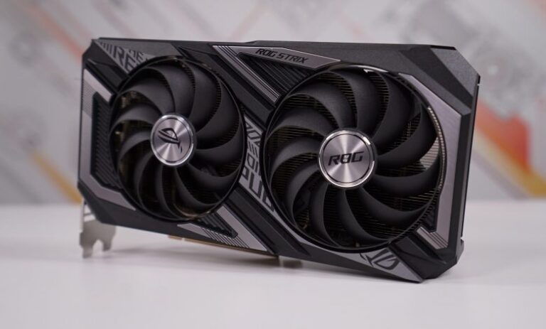 ASUS Radeon RX 6600 XT ROG STRIX este o placă video care a picat în locul nepotrivit, la momentul nepotrivit