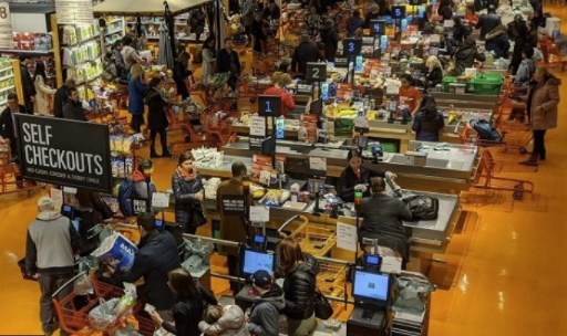 Amazon lansează o nouă tehnologie: Cum vor putea clienții să iasă din magazin fără să „plătească”