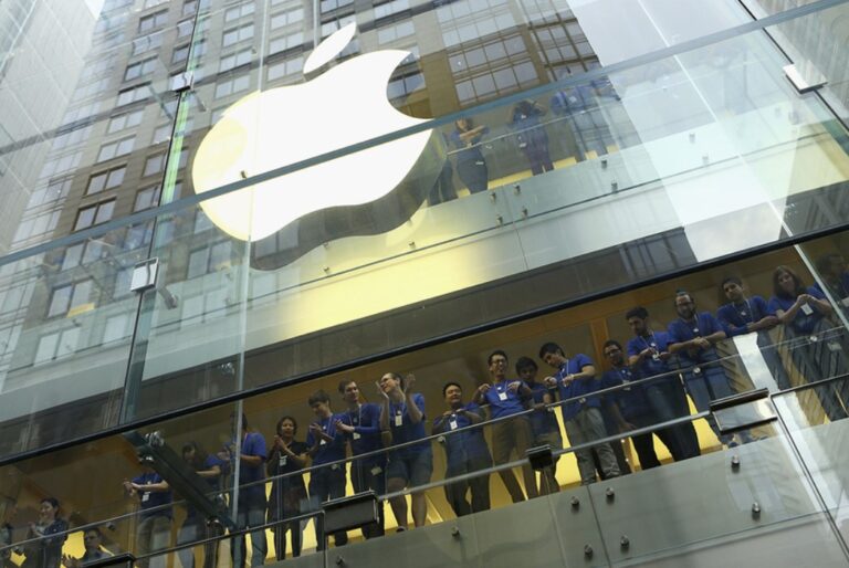 Apple organizează evenimentul său anual pe 14 septembrie, la care sunt aşteptate noi iPhone-uri