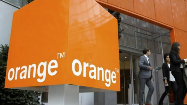 Orange lansează Djia, asistentul virtual call center care oferă clienților suport vocal în limba română