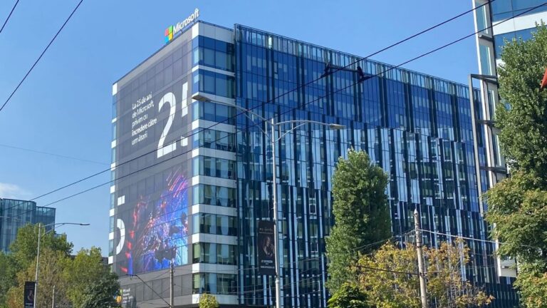 Microsoft, cu peste 1.000 de angajaţi pe piaţa locală, aniversează 25 de ani de activitate în România. Alina Orban, director general interimar, Microsoft România: „Ne dorim să devenim partenerul tehnologic de încredere al României pentru următorii 25 de ani”