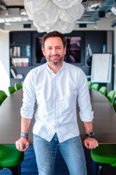 Pierre-Antoine Dusoulier, CEO si Founder iBanFirst: “Volumul mediu lunar al tranzacțiilor s-a dublat în 2021, față de 2020, ajungând la aproximativ 2 miliarde de euro pe lună”