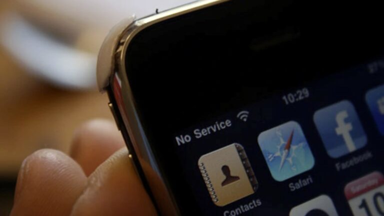 Problemele Facebook au afectat utilizatorii de telefonie mobilă din România