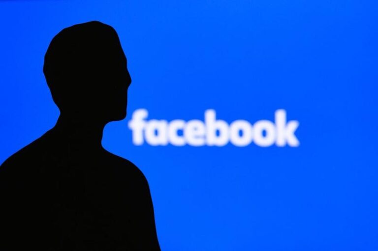 Mai poate fi „reparat” Facebook? Complicatul drum al companiei care a ajuns azi în cel mai important moment al istoriei sale