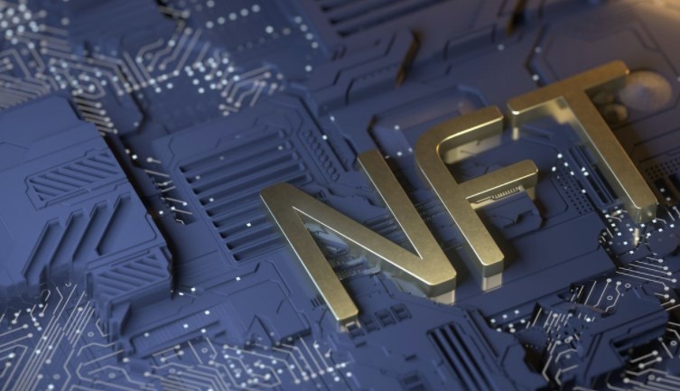 Volumul de tranzacţionare al NFT-urilor a explodat în T3/2021, în creştere cu 704% faţă de trimestrul anterior. Rezultatele, alimentate masiv de jocurile „play-to-earn” de pe blockchain