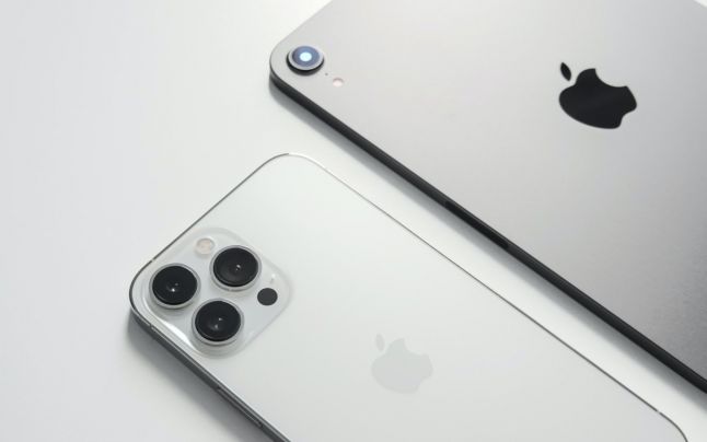 Apple repară un bug care ducea la întreruperea apelurilor pe cele mai noi iPhone-uri