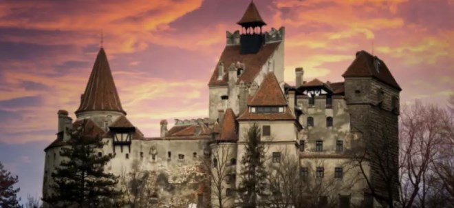 Google Maps: Castelul Bran, Peleşul şi Castelul Corvinilor, cele mai căutate locuri din România, în 2021