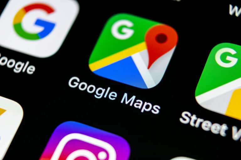 Trenduri Google Maps: cele mai căutate obiective, ore de vârf și ponturi de călătorie