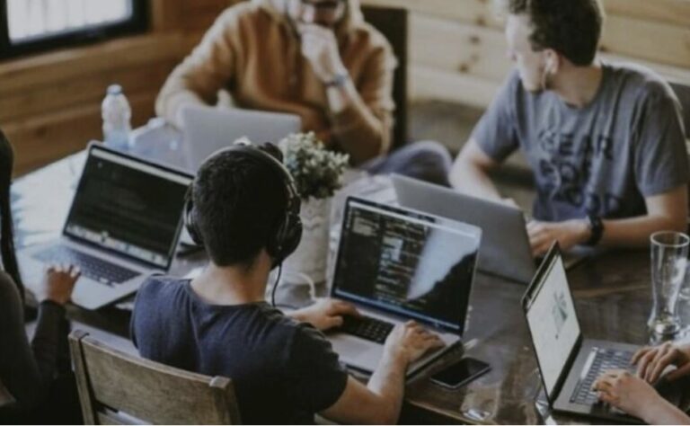 O nouă meserie pentru IT-iști apare în România