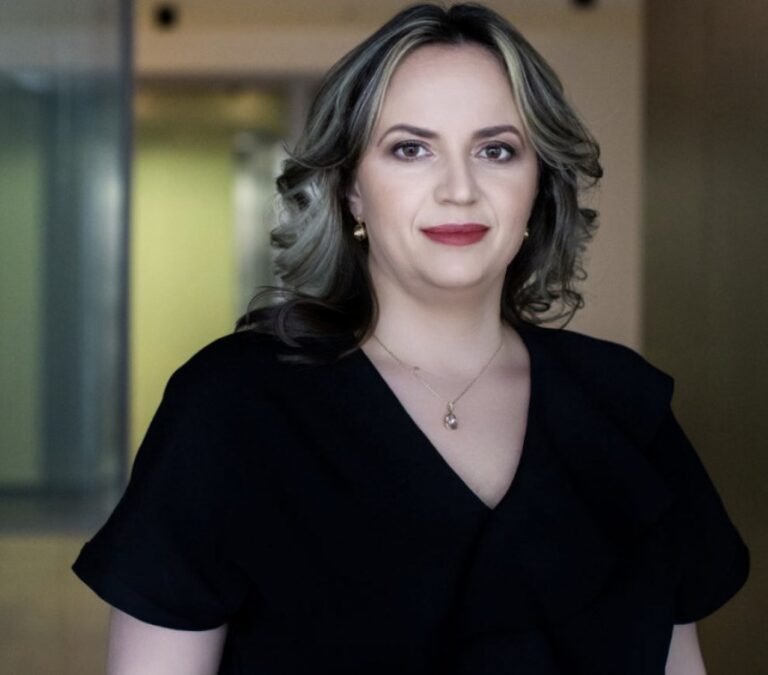 Studiu global: Munca hibrid este aici ca să rămână