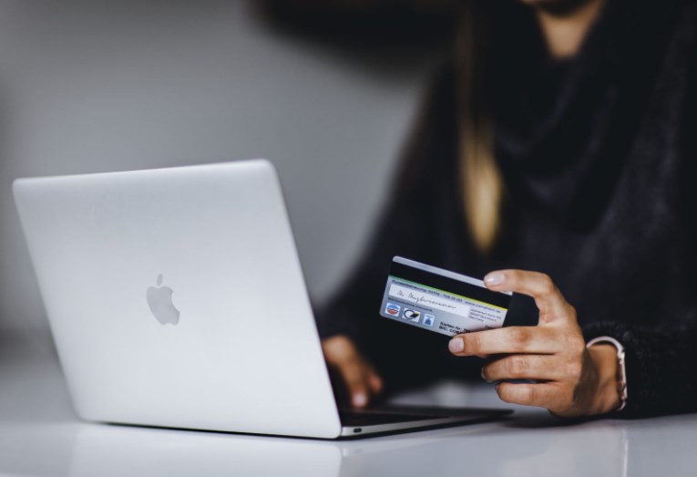 4% dintre consumatori așteaptă o experiență High-Tech în Magazinul Viitorului