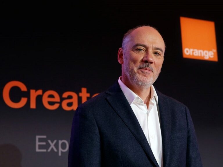 CEO-ul Orange Stephane Richard, condamnat pentru corupţie de către o curte de apel din Franţa; Richard ar urma să îşi prezinte demisia, potrivit unei surse