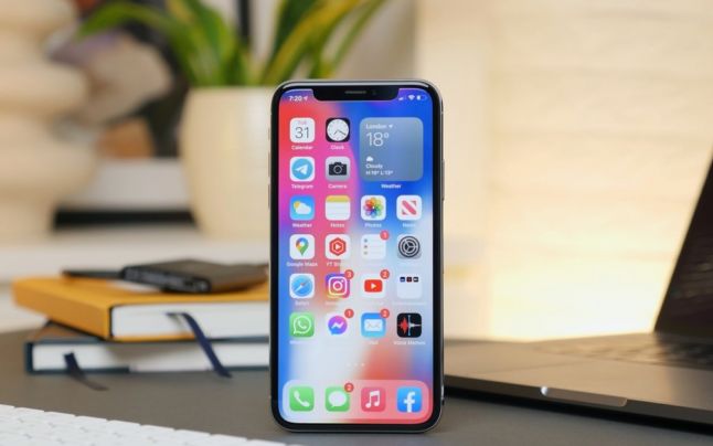 iOS 15.3 rezolvă una dintre cele mai grave breşe de securitate din ultima vreme