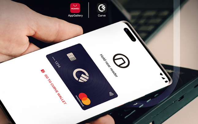 Telefoanele din seria HUAWEI P50 pot efectua plăţi mobile prin NFC în România, prin aplicaţia Curve Pay
