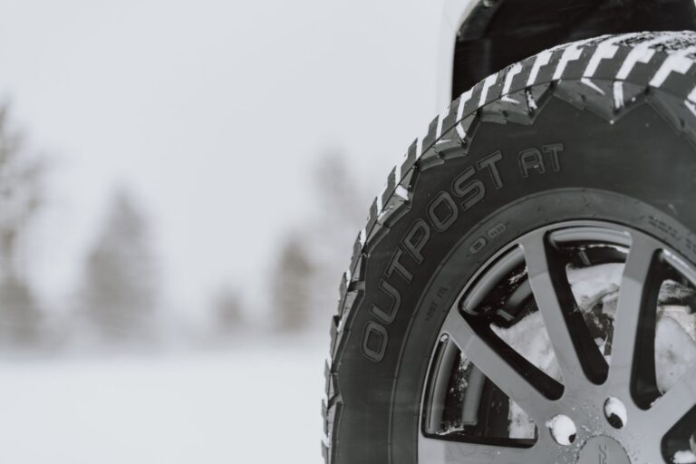 Noile anvelope NOKIAN TYRES Outpost™ AT oferă tracțiune 100% în toate condițiile, durabilitate extremă și rezistență la perforare, cu cea mai înaltă tehnologie la nivel global