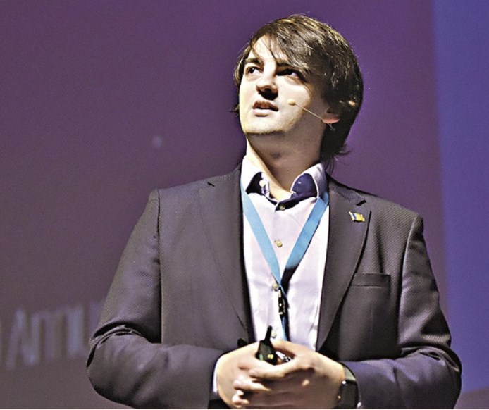 Cornel Amariei, fondatorul start-up-ului dotLumen, care a atras o finanţare de 9 mil. euro de la UE: Ochelarii .lumen se află în stadiul de cercetare şi dezvoltare şi sunt testaţi cu peste 200 de nevăzători