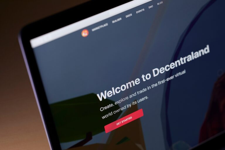 Goana după metavers stârnește lupta pentru brevete