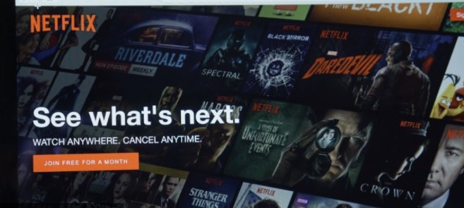 Netflix scumpește abonamentele în SUA. Urmează și România?