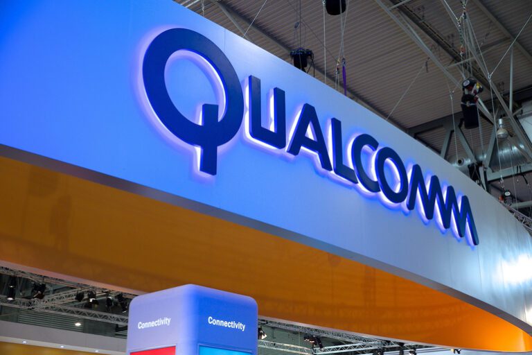 Qualcomm va furniza cipuri pentru vehiculele Renault, Volvo și Honda